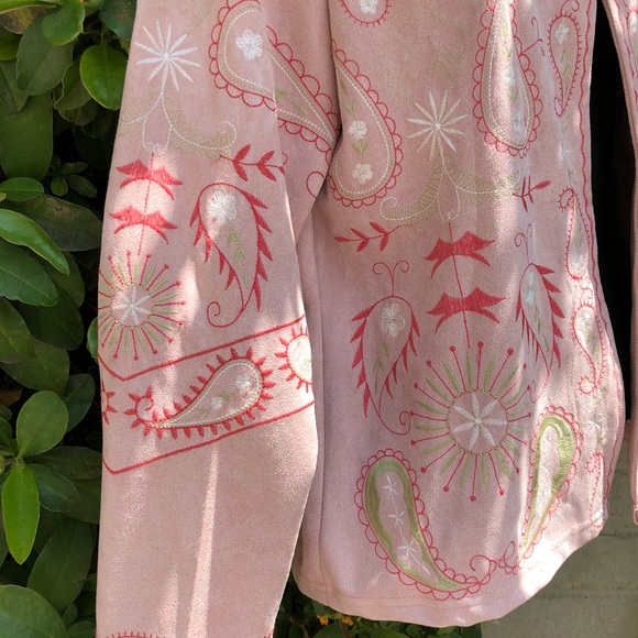 Blush faux suede embroidered jacket NWT - Picture 2 of 5